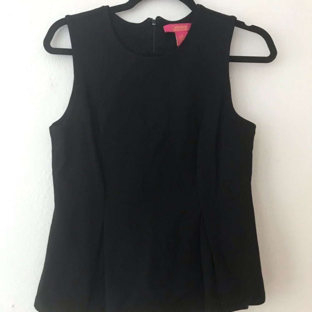 Sleeveless business casual top